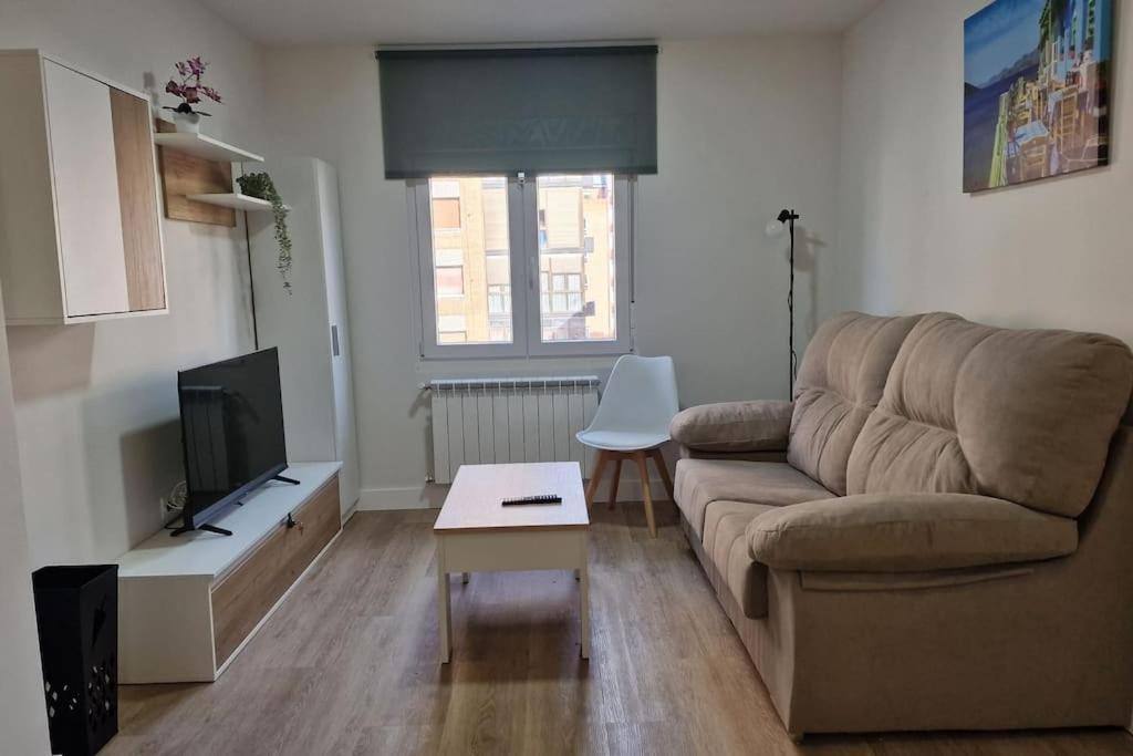 Apartamento Aires De Tineo Oviedo Eksteriør billede
